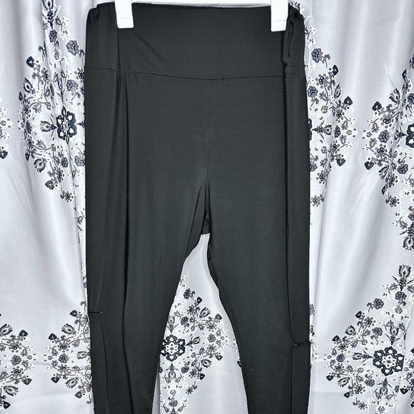 Under Armour Women's Headgear Speed Pocket 1344969 Ankle Crop Gray Pants S NWT - Picture 2 of 5